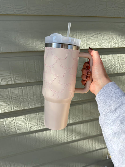 Neutral Multi Bow Tumbler