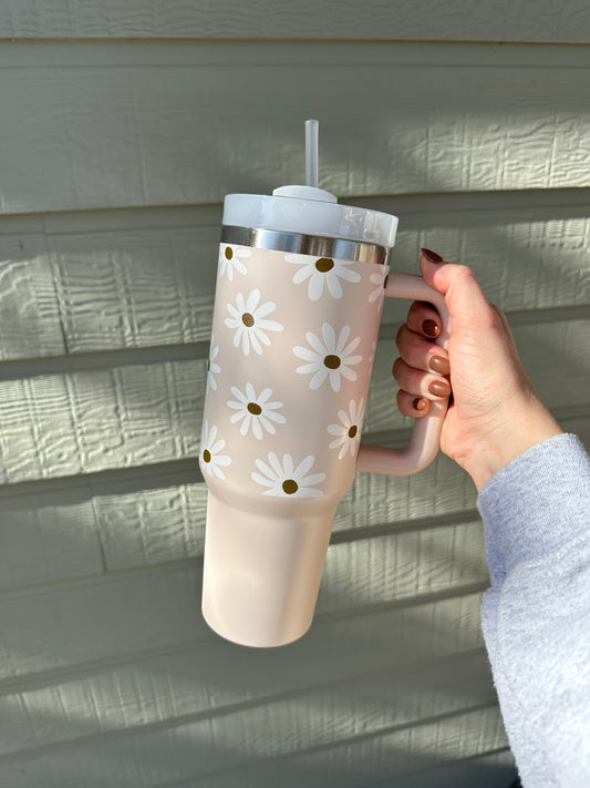 Beige Daisy Tumbler